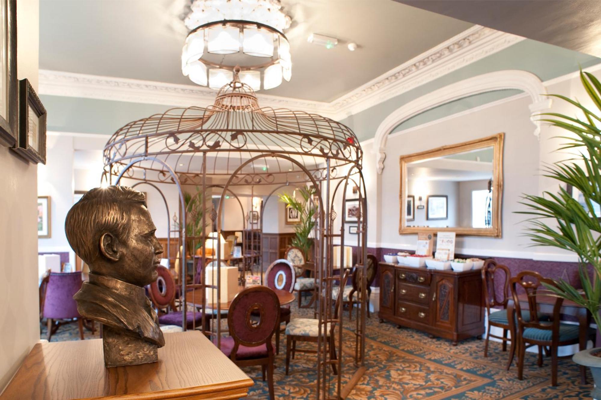 Cabot Court Hotel Wetherspoon Уэстон-сьюпер-Мэр Экстерьер фото