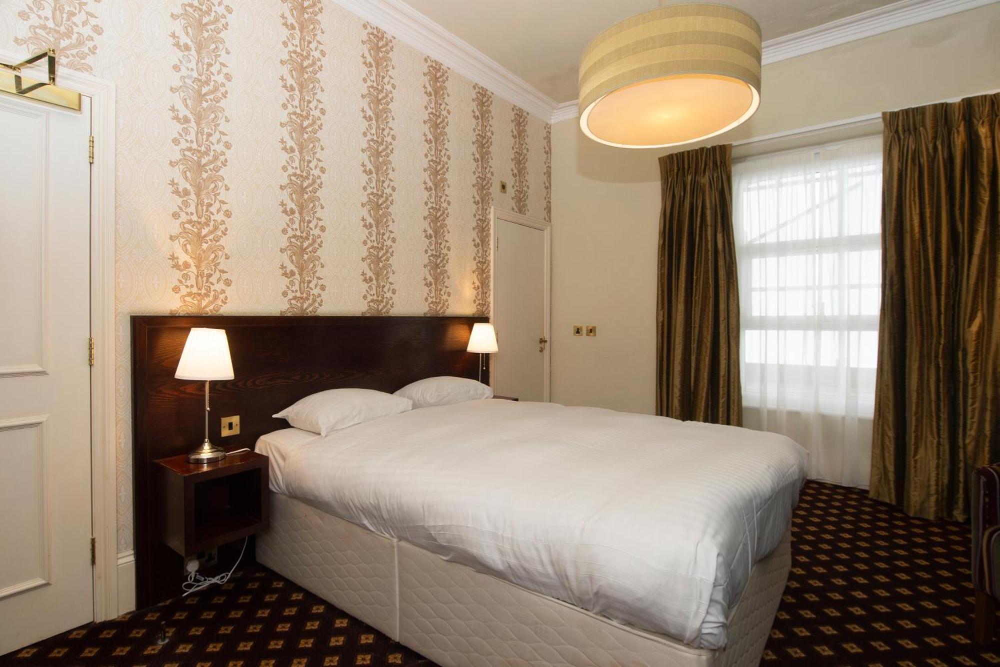Cabot Court Hotel Wetherspoon Уэстон-сьюпер-Мэр Экстерьер фото