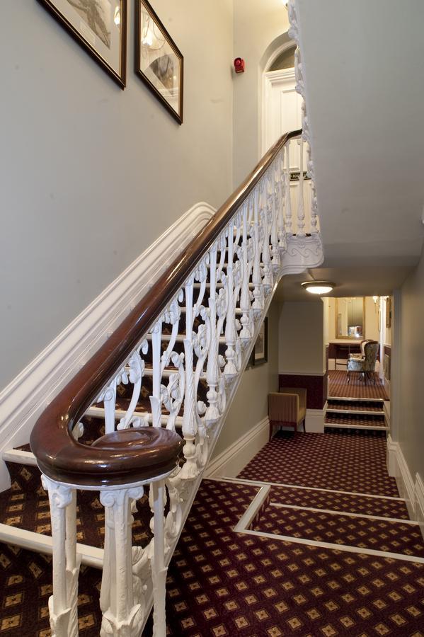 Cabot Court Hotel Wetherspoon Уэстон-сьюпер-Мэр Экстерьер фото